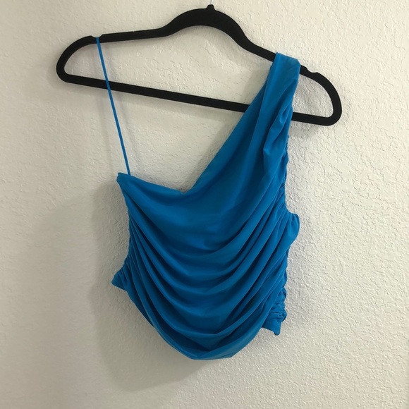 Express One Shoulder Ruched Top - Picture 2 of 3